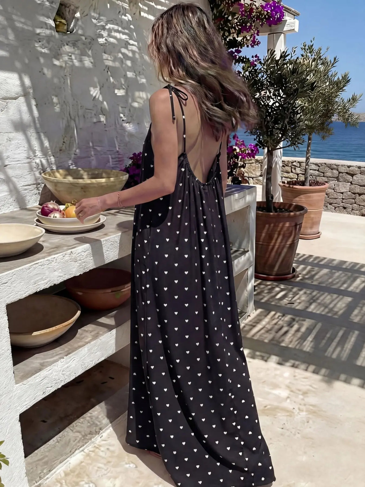 Women’s Chic Solid Color Backless Cami Dress