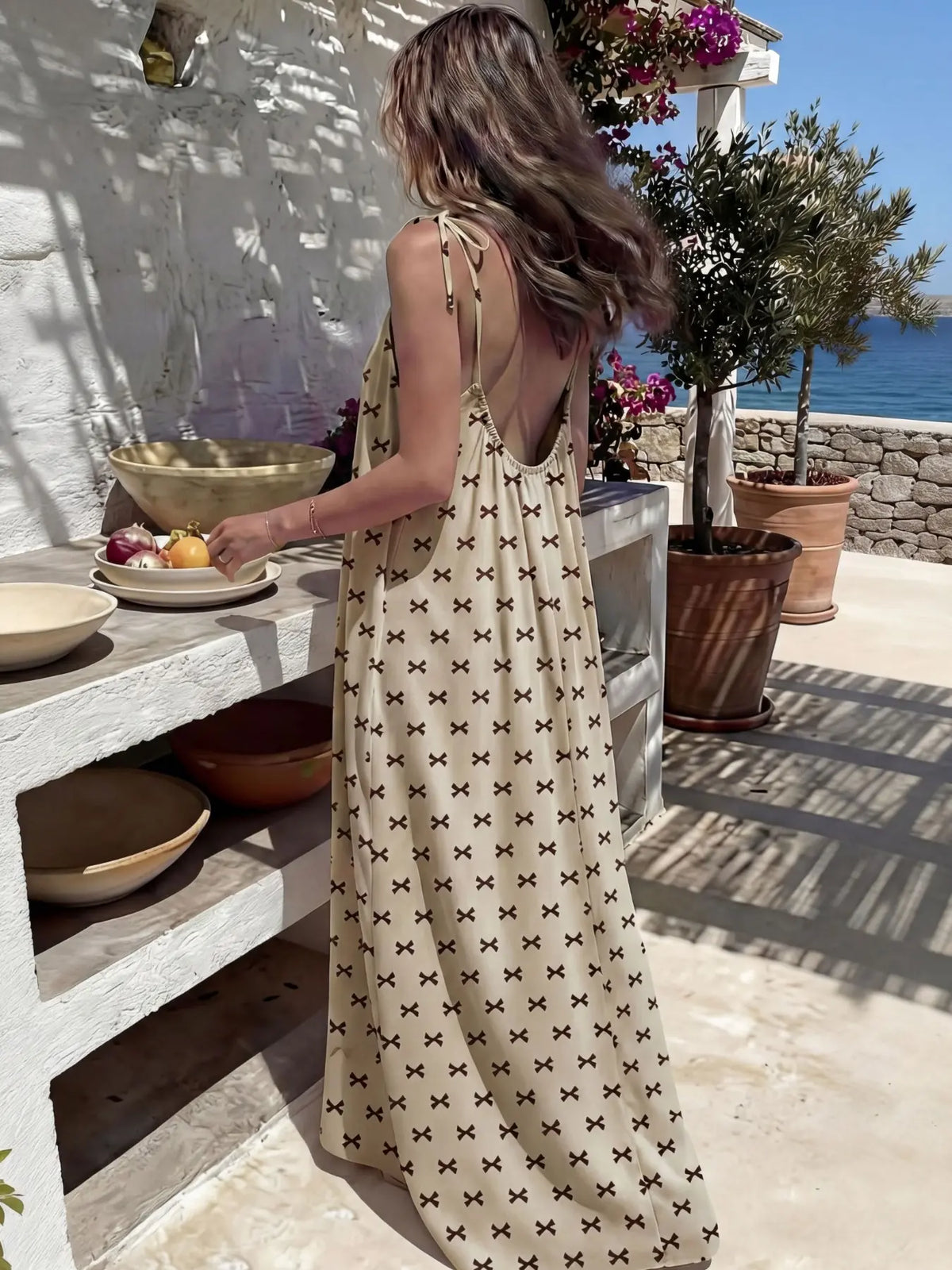 Women’s Chic Solid Color Backless Cami Dress